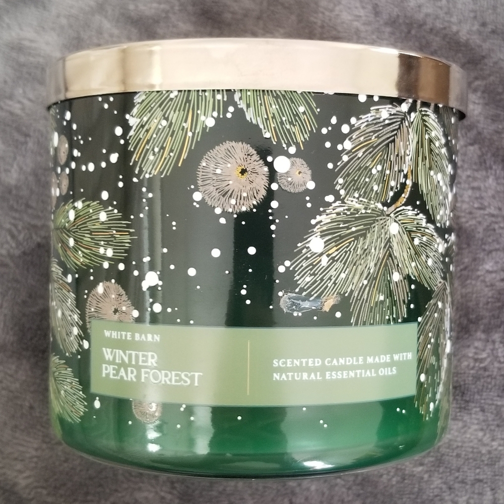 Winter pear forest candle